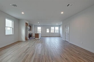 Building Photo - 3510 Contempo Dr