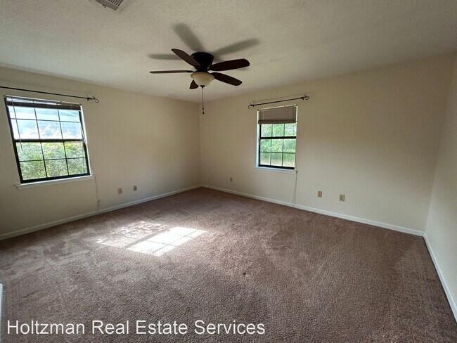 Foto del edificio - 3 br, 2 bath House - 240 N. Maple Drive