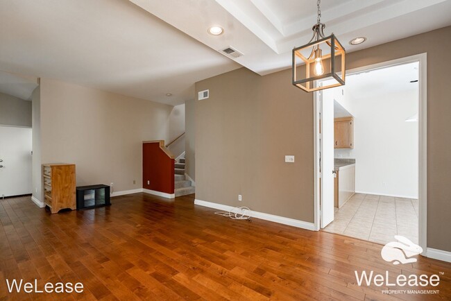 Building Photo - 2938 Luciernaga St