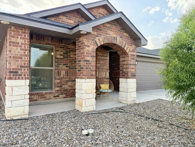 Building Photo - 9005 Spirit Ave