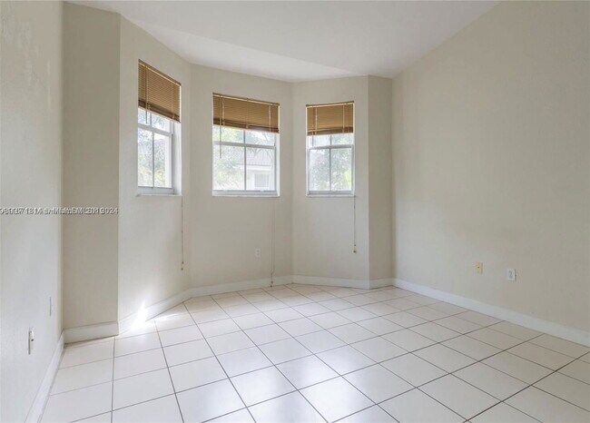Foto del edificio - 2755 SE 16th Ave