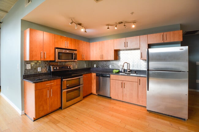 Building Photo - Modern Condo on the Upper Peninsula