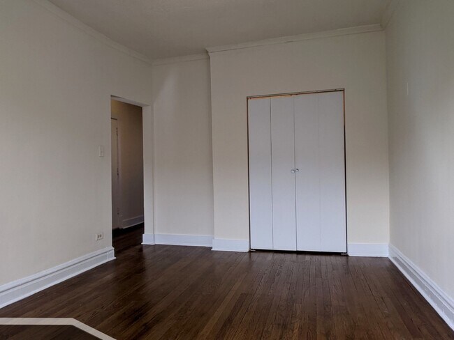 Foto del edificio - 1540 N Kedzie Ave