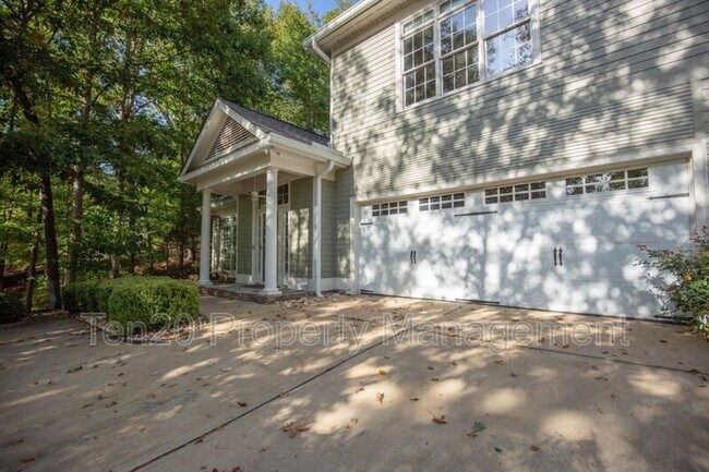 Foto del edificio - 4701-12 Turnberry Ln