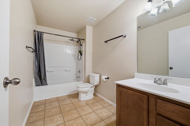 Foto del edificio - 5917 Stone Mountain Rd