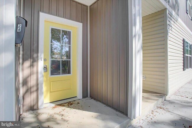 Foto del edificio - 24 W Dahlgren St