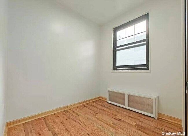 Foto del edificio - 137-42 68th Dr