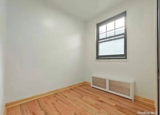 Building Photo - 137-42 68th Dr