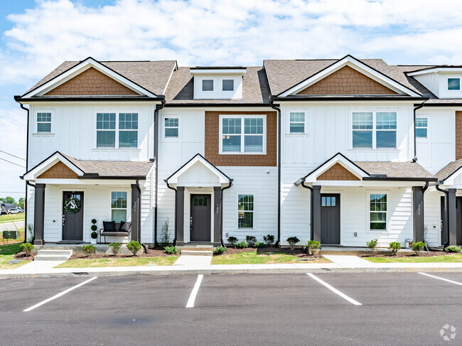 Building Photo - East Forge Townhomes