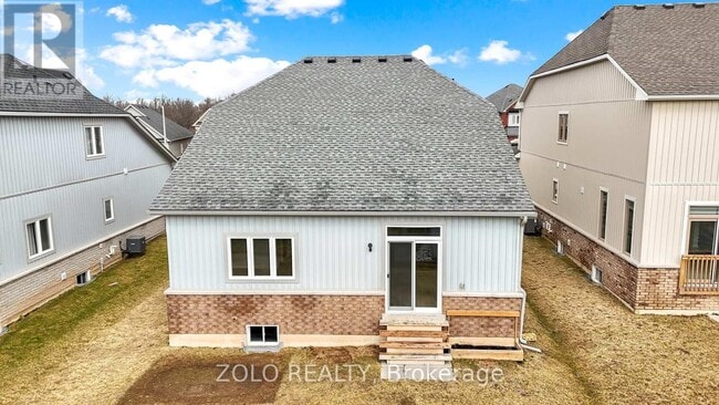 Building Photo - 1511 Marina Dr