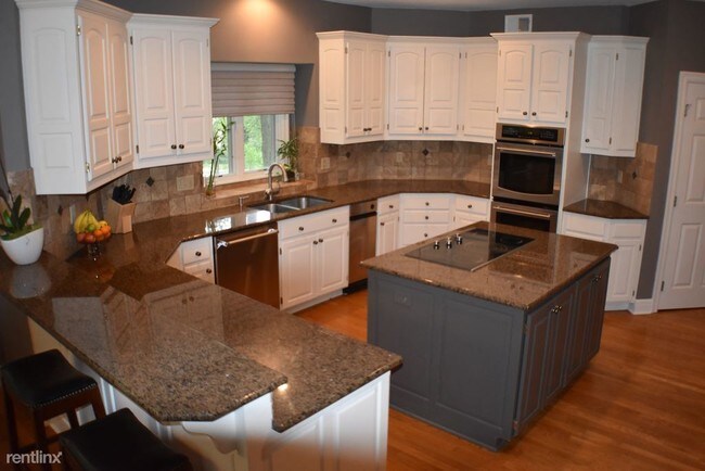 Foto del edificio - 10780 S Cedar Niles Cir