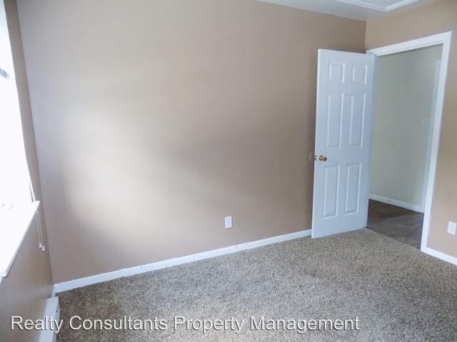 Building Photo - 1508 Autumn Dr