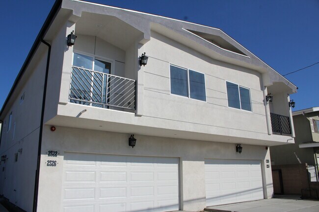 Building Photo - 2520 Delaware St