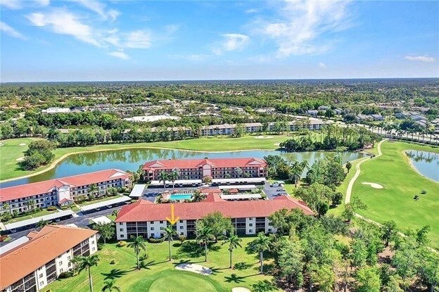 2nd floor overlooking 6th hole - 7280 Coventry Ct