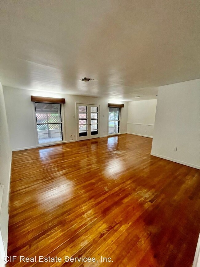 Building Photo - 3 br, 2 bath House - 1124 N. 44th St.