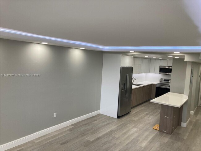 Foto del edificio - 10090 NW 80th Ct