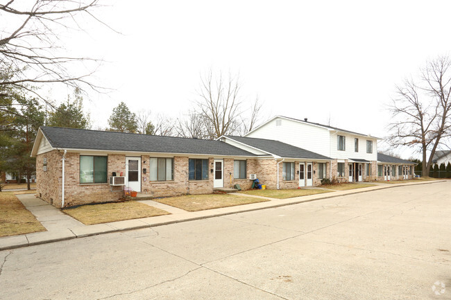 Building Photo - New Pine Apartments