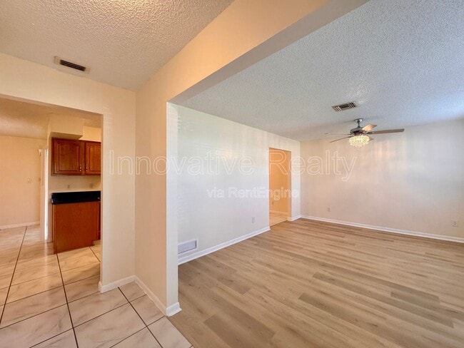 Photo - 1005 Bradford Dr House