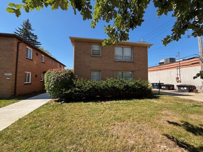 Building Photo - 3957 N 92nd St