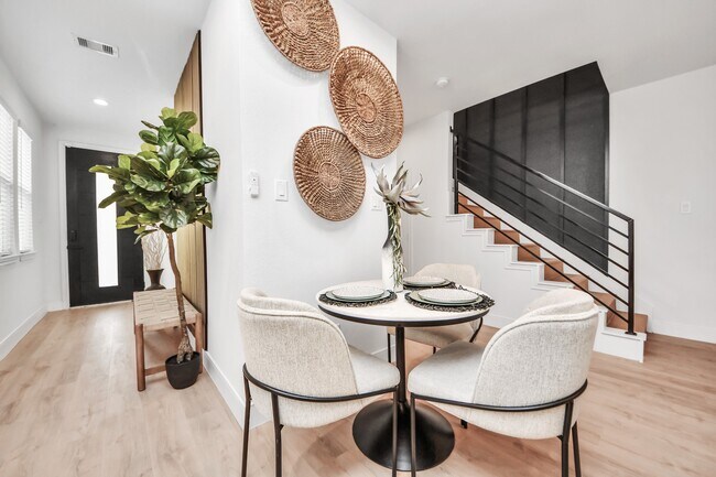 Foto del edificio - 5955 Southseas St