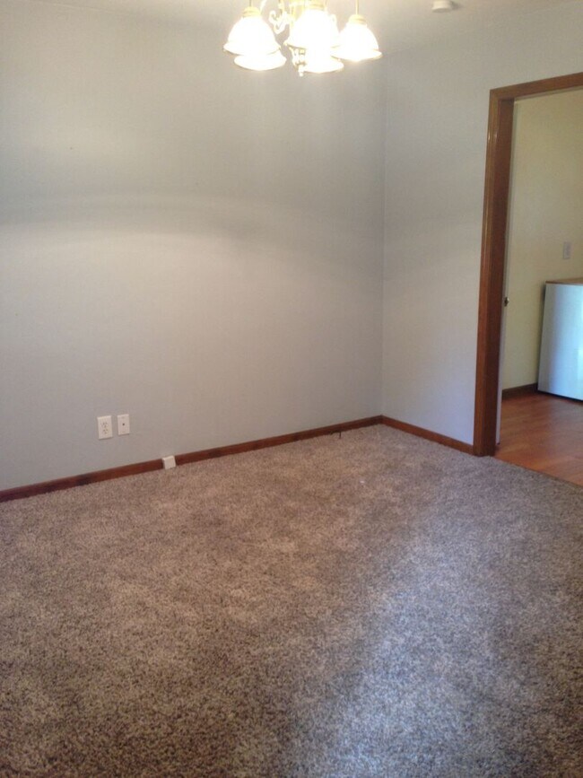 Foto del edificio - 203 NE Beacon Ave