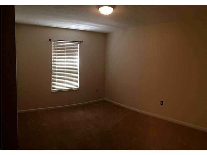 Building Photo - 407 Redwood Ct