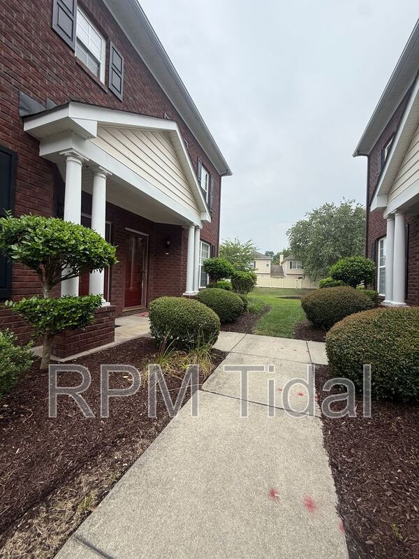 Foto del edificio - 5813 Ludington Dr