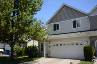 Building Photo - 2203 NE 163rd Ave