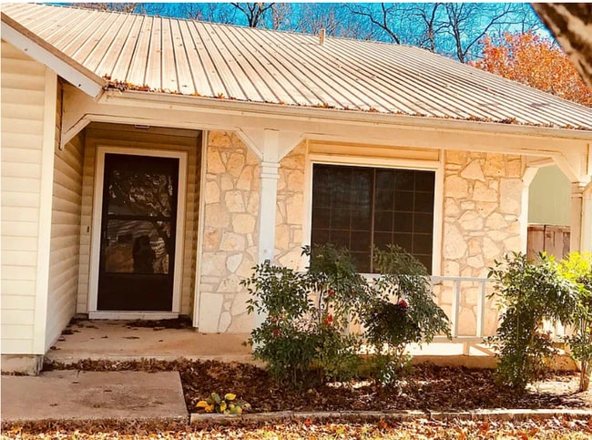 Foto del edificio - 9307 Marsh Dr