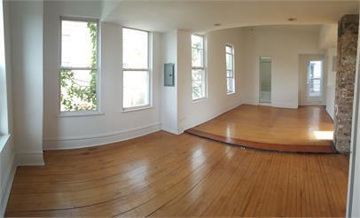 Building Photo - 626 W 18th St