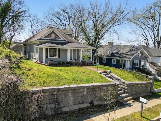 Photo - 1906 Vine St House