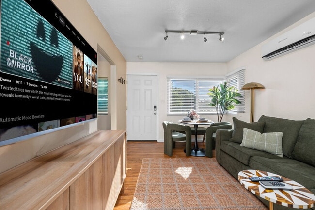 Building Photo - 2796 K St