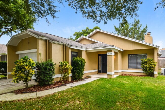 Building Photo - 7929 Autumn Wood Dr