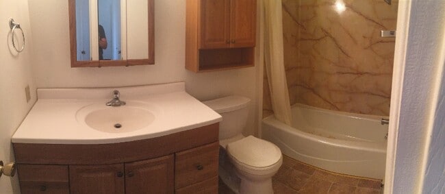 Foto del edificio - 718 Darby St