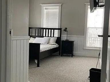 Foto del edificio - 309 W Charles St