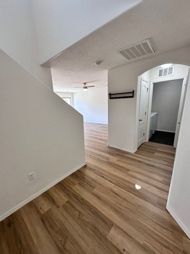 Building Photo - Modern  Upscale and sleek town home in a g...
