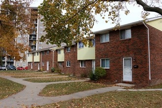 Building Photo - Anchorage on the Park