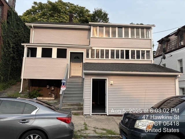 Photo - 47 Hawkins St (Derby, CT)