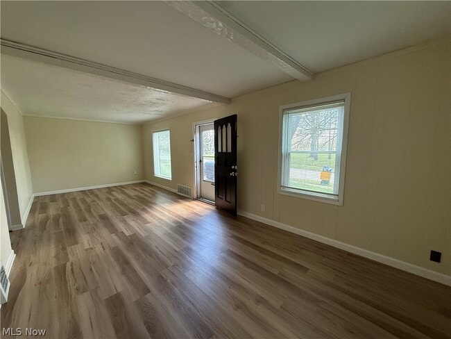 Foto del edificio - 18505 Raymond St