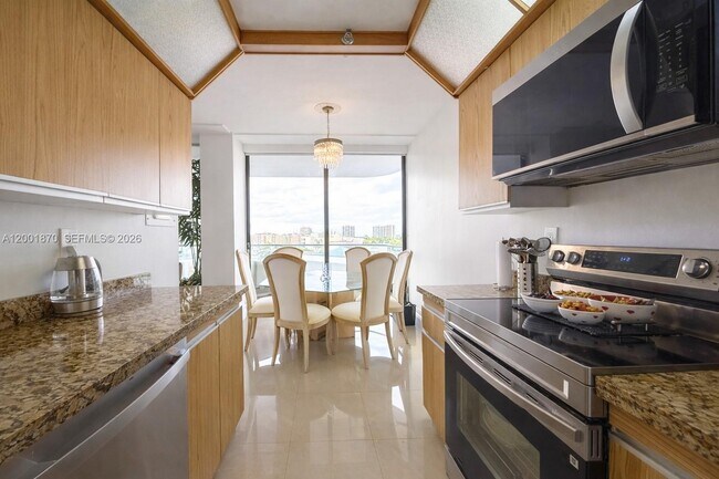 Foto del edificio - 19707 Turnberry Way
