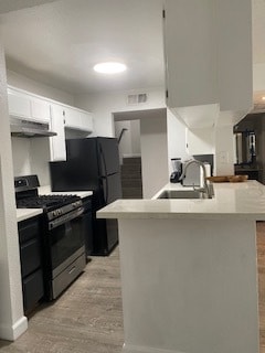 Building Photo - Swan Court Apartments