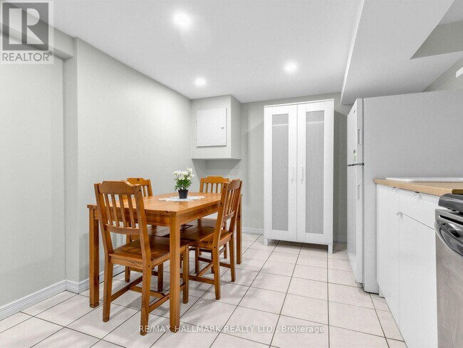 Building Photo - 67 Trinnell Blvd