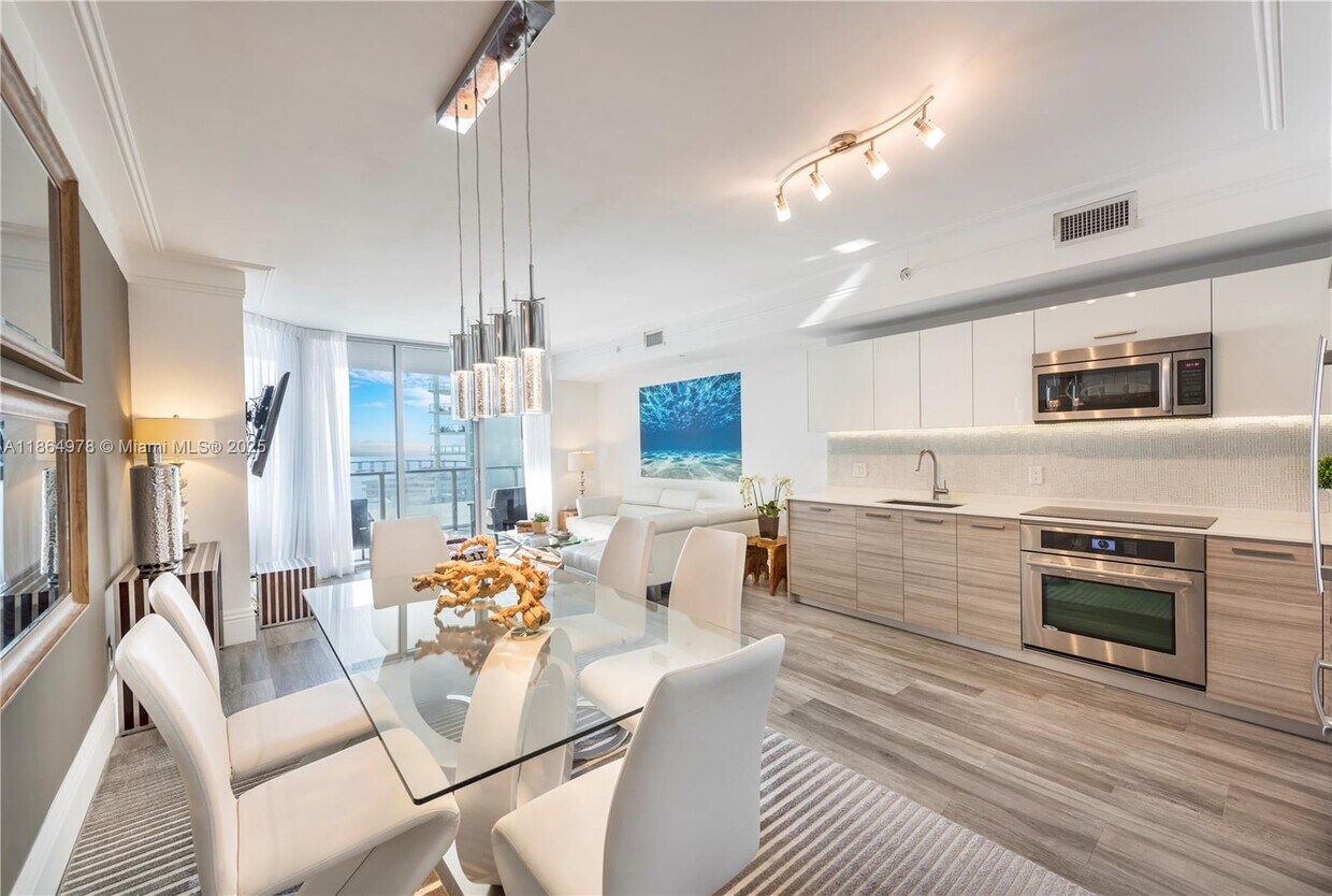 Foto principal - 1300 Brickell Bay Dr