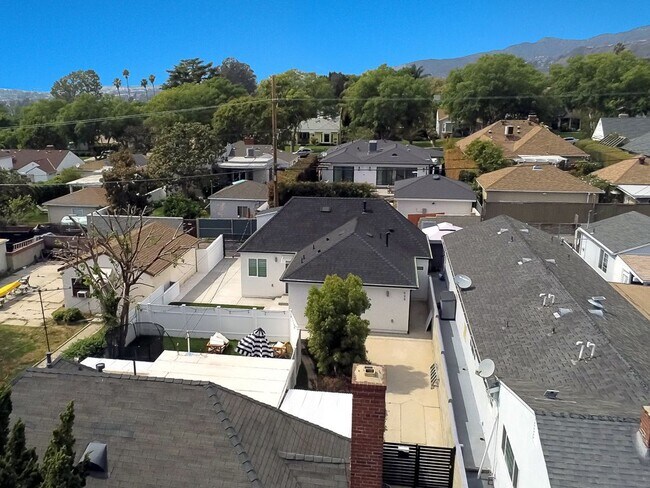 Foto del edificio - 629 E Harvard Rd
