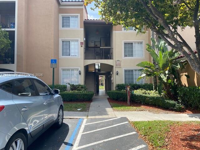 Foto del edificio - 2051 Renaissance Blvd