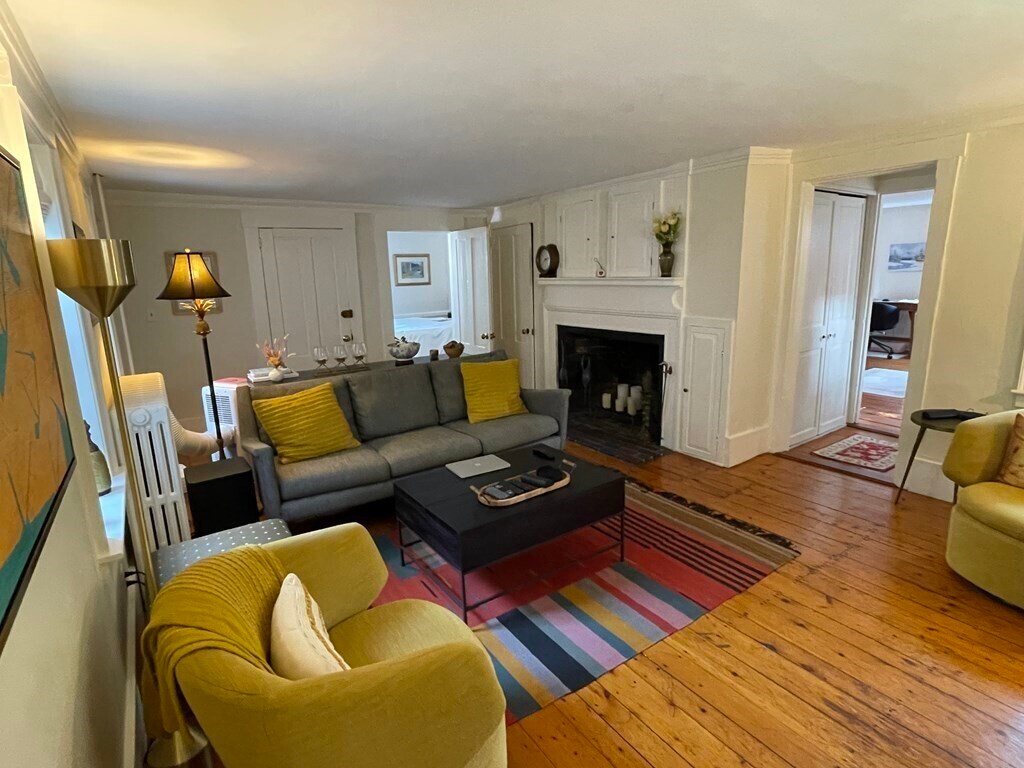 51 Elm St Unit 1, Marblehead, MA 01945 Room for Rent in Marblehead