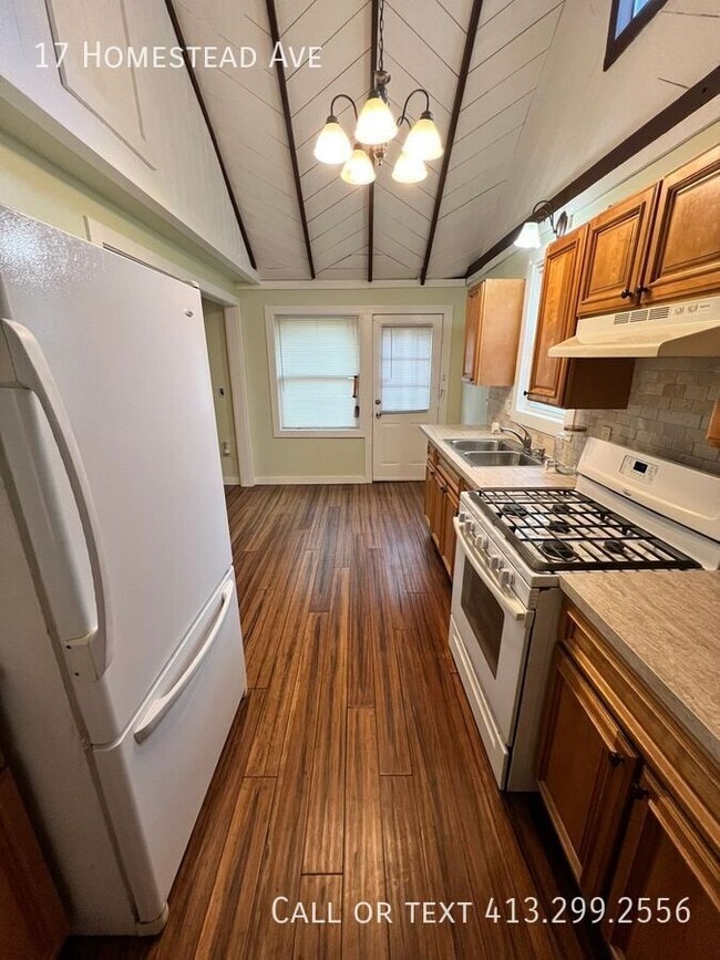 Building Photo - 17 Homestead Ave