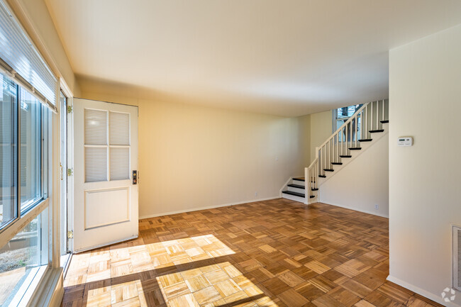 2BR, 1BA Townhome - Parkmerced