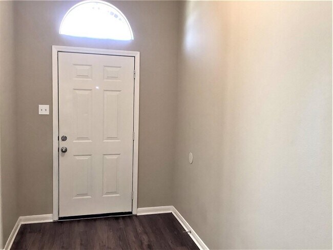 Building Photo - 289 Country Crossing Cir