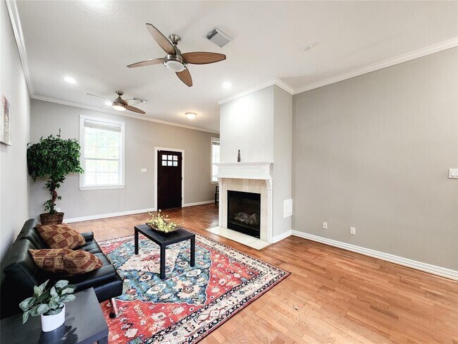 Foto del edificio - 4306 Ennis St